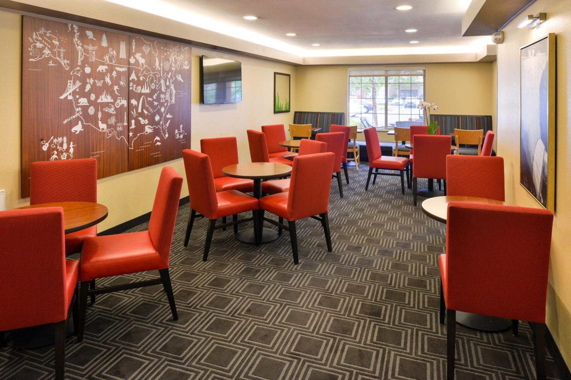 Towneplace Suites By Marriott Las Vegas Henderson Exterior photo